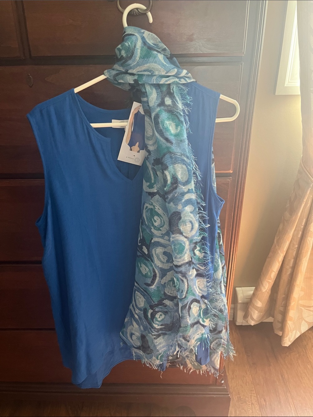 Cristina Blue Sleeveless V-Neck Top + scarf